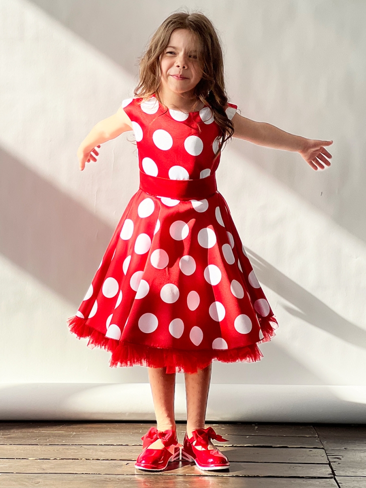Платье для девочки нарядное БУШОН ST20, стиляги цвет красный, красный пояс, принт белый горох 