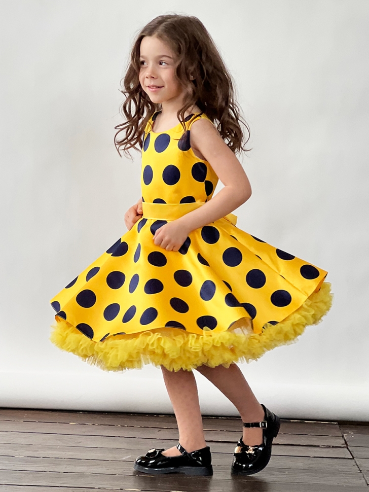 Платье для девочки нарядное БУШОН ST20, стиляги цвет желтый, желтый пояс, принт т-синий горох 
