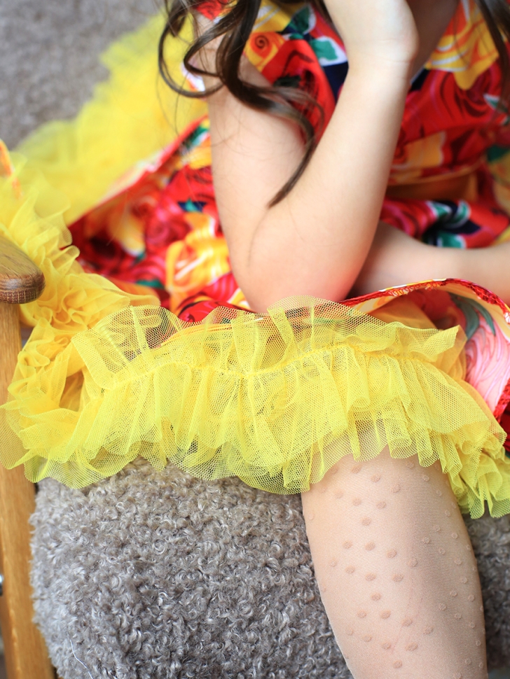 Платье для девочки нарядное БУШОН ST30, стиляги цвет красный/желтый пояс желтый, принт цветы 