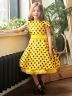 Платье для девочки нарядное БУШОН ST10, стиляги цвет желтый, желтый пояс, принт синий горошек 