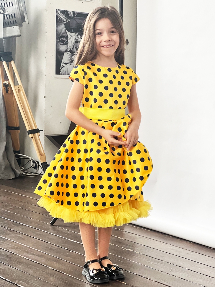 Платье для девочки нарядное БУШОН ST10, стиляги цвет желтый, желтый пояс, принт синий горошек 