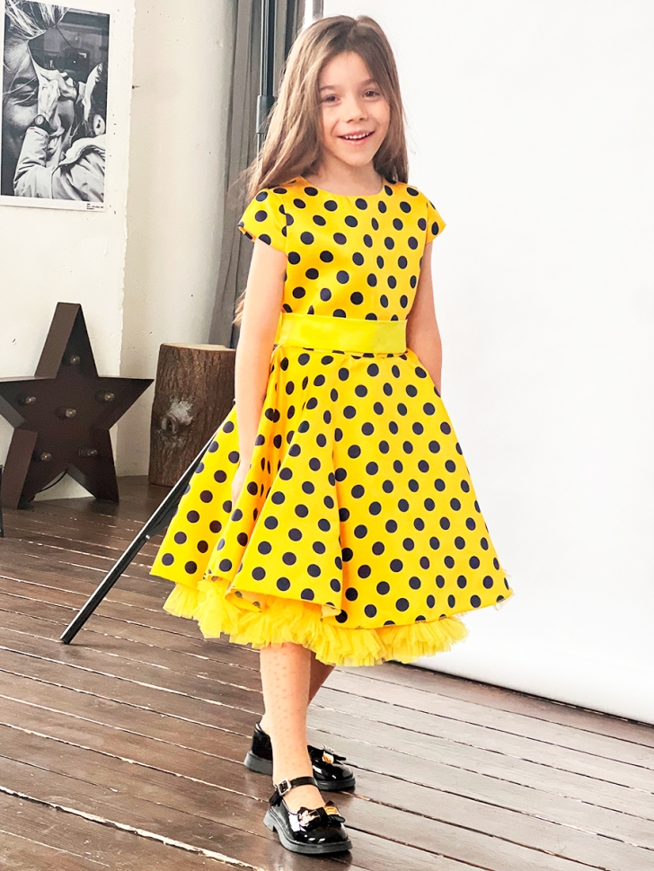 Платье для девочки нарядное БУШОН ST10, стиляги цвет желтый, желтый пояс, принт синий горошек 