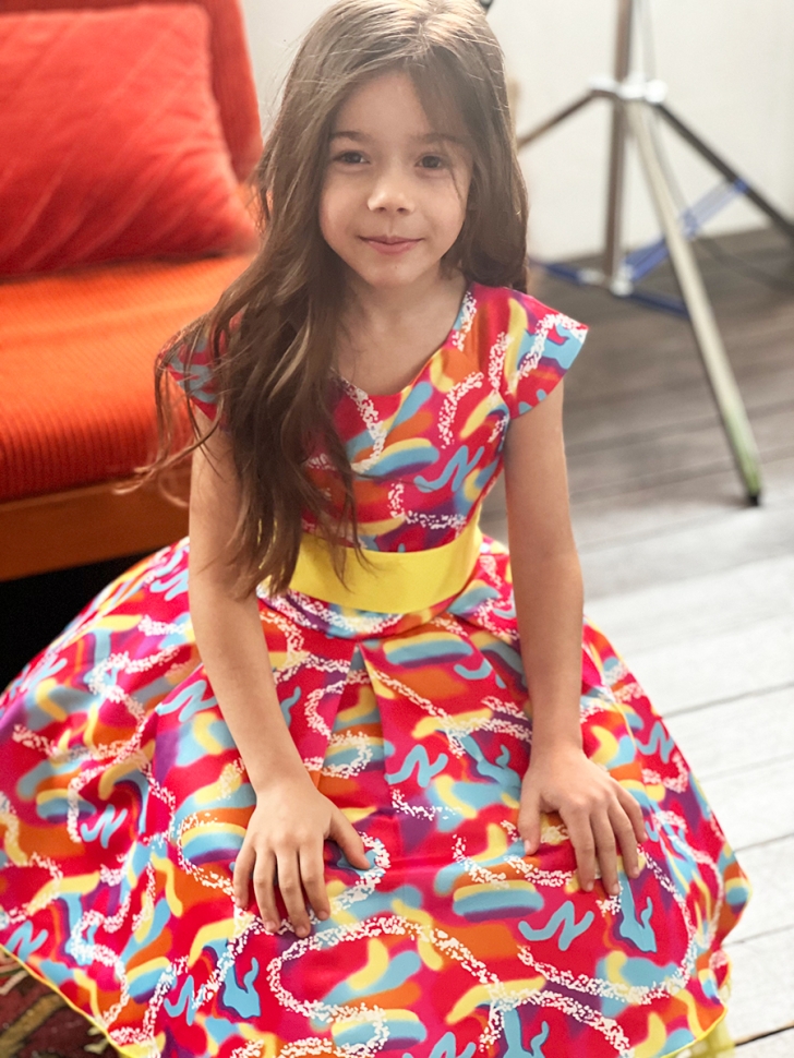 Платье для девочки нарядное БУШОН ST37, стиляги цвет желтый/малиновый/голубой 