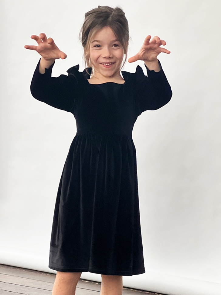 Платье велюровое нарядное БУШОН ST63, цвет черный бантики 