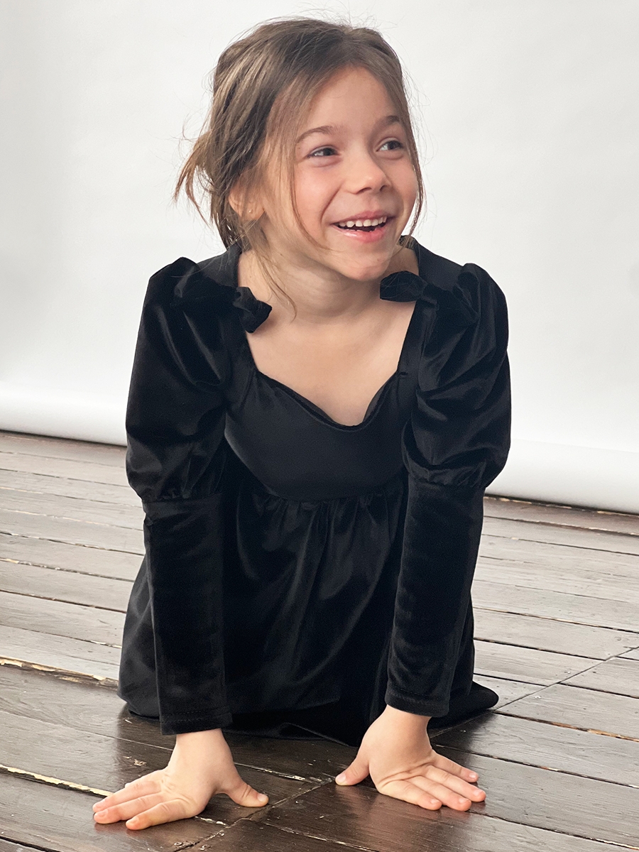 Платье велюровое нарядное БУШОН ST63, цвет черный бантики 