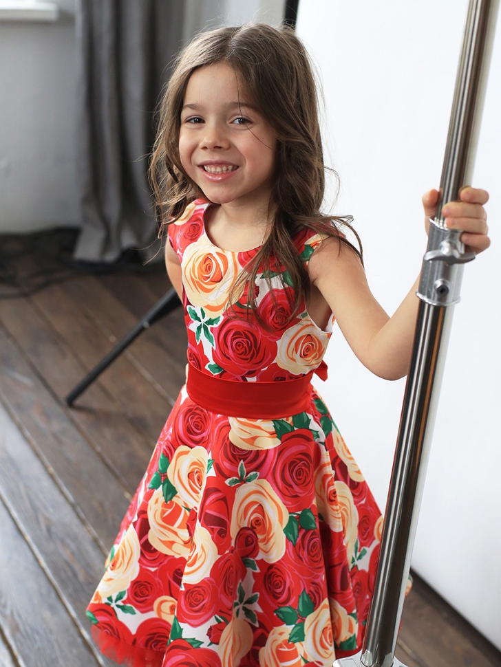 Платье для девочки нарядное БУШОН ST30, стиляги цвет красный/желтый пояс красный, принт красные цветы