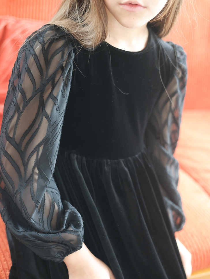 Платье велюровое нарядное БУШОН ST63, цвет черный рукав