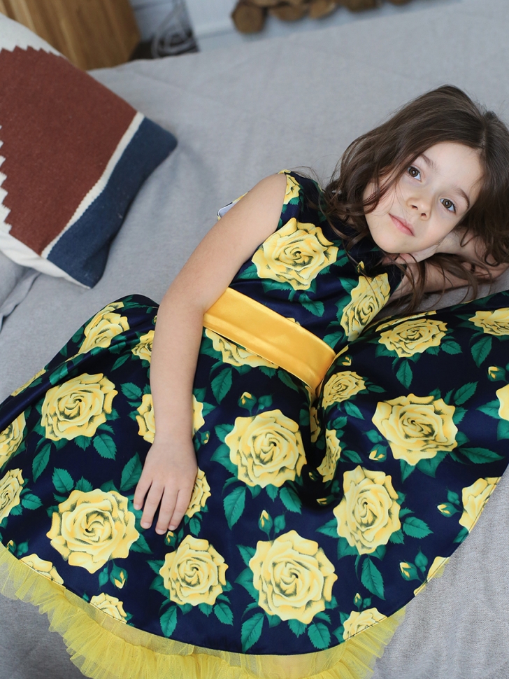 Платье для девочки нарядное БУШОН ST30, стиляги цвет зеленый/желтый, принт цветы