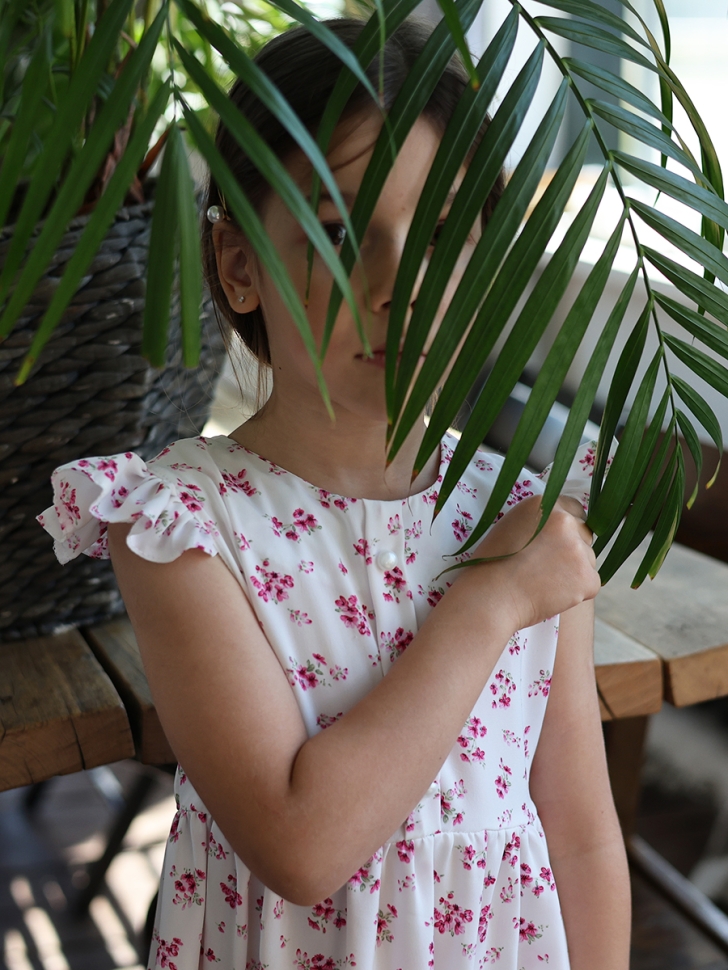 Платье для девочки вискоза БУШОН ST66, цвет белый/фуксия цветы 