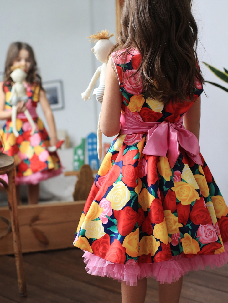 Платье для девочки нарядное БУШОН ST30, стиляги цвет мультиколор, принт цветы