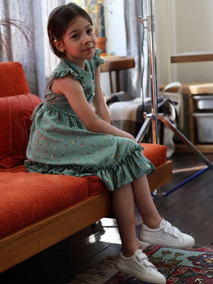 Платье для девочки вискоза БУШОН ST66, цвет зеленый цветы 