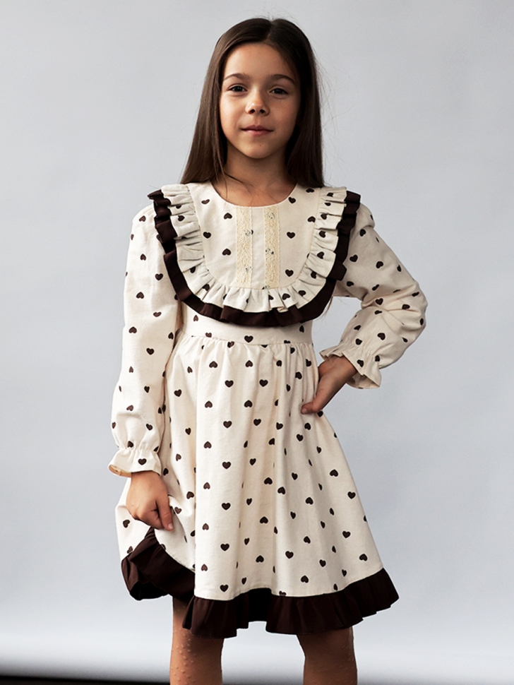 Платье для девочки нарядное БУШОН ST592, цвет светло-бежевый/коричневый сердечки 