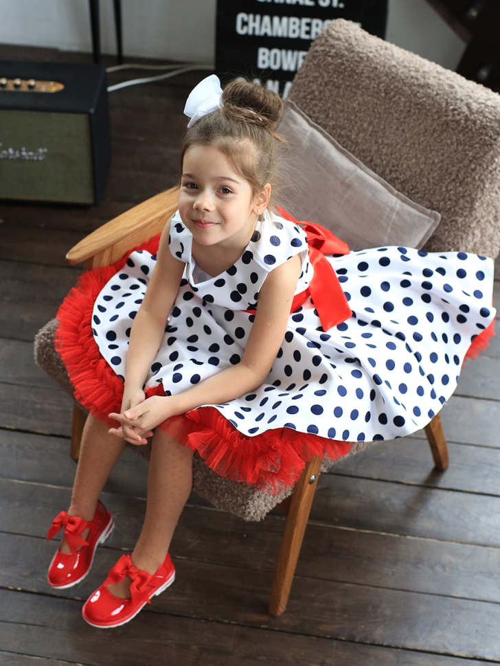 Платье для девочки нарядное БУШОН ST10, стиляги цвет белый, красный пояс, принт синий горошек 