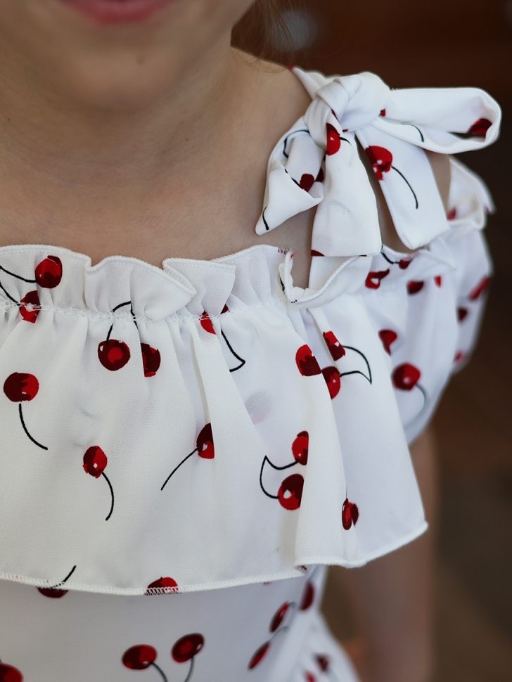 Платье для девочки вискоза БУШОН ST65, цвет белый/вишня