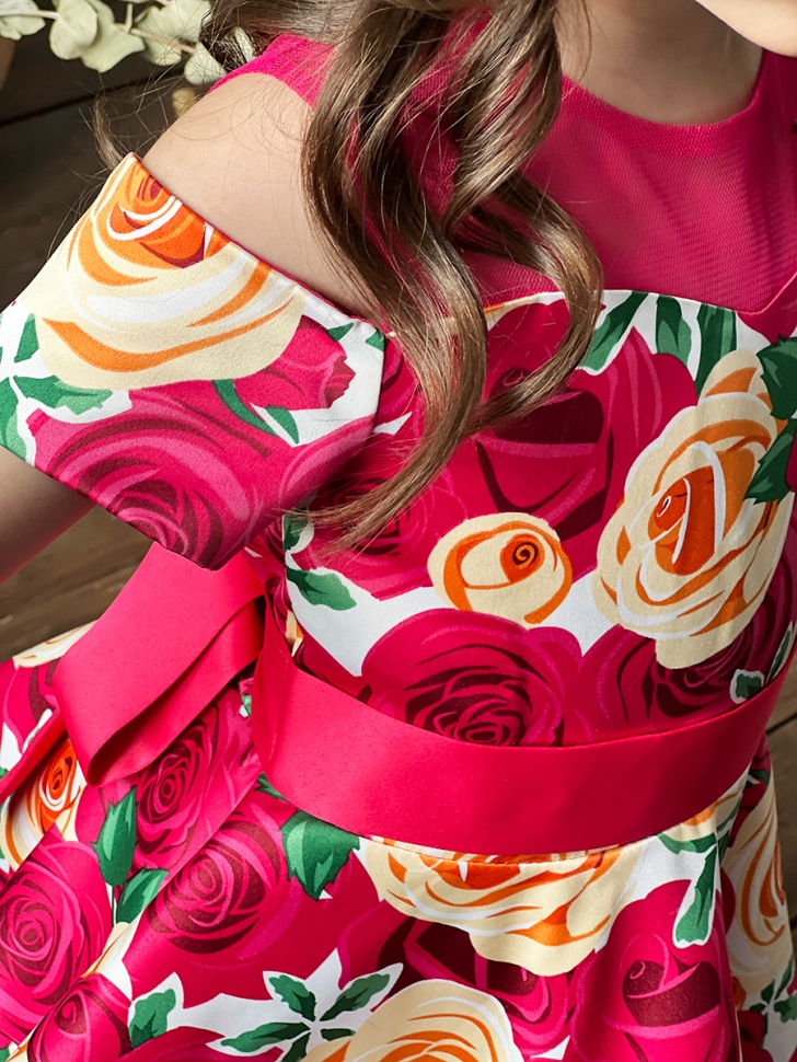 Платье для девочки нарядное БУШОН ST31, стиляги цвет малиновый/желтый пояс красный, принт красные цветы 