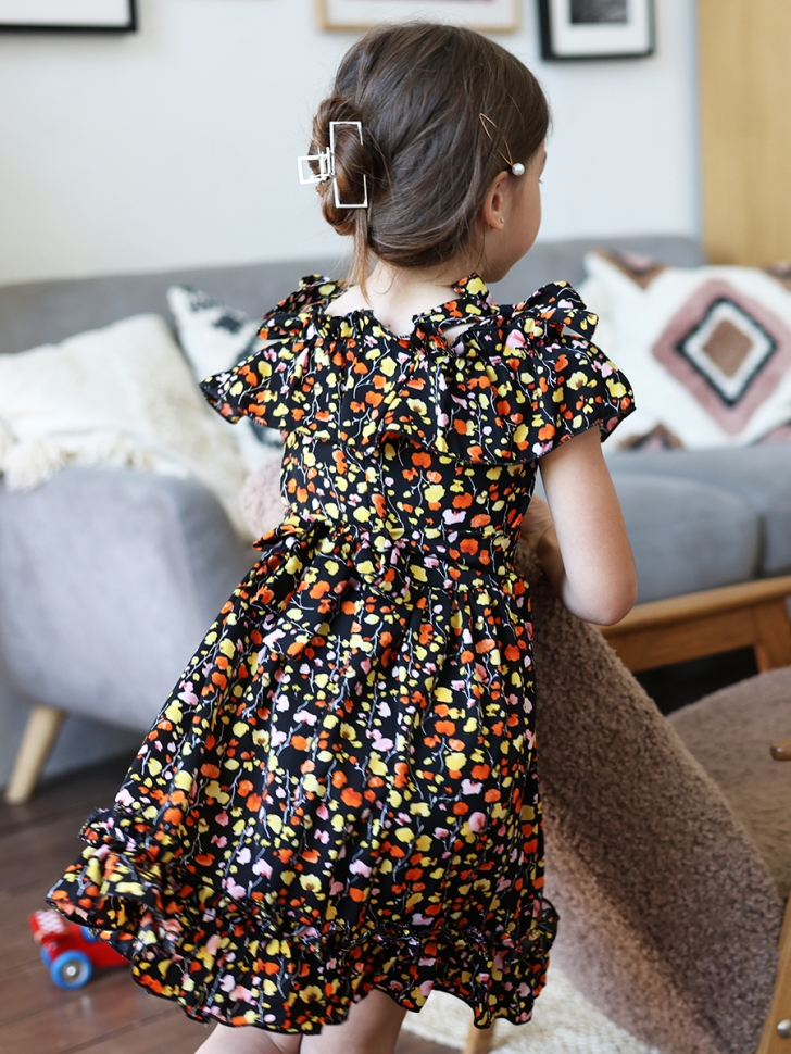 Платье для девочки вискоза БУШОН ST65, цвет черный/мультиколор
