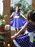 Платье для девочки нарядное БУШОН ST10, стиляги цвет василек, белый пояс, принт белый горошек 