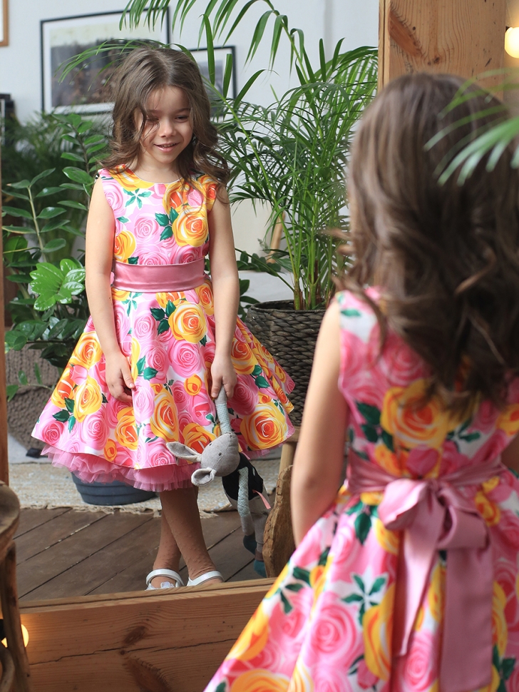 Платье для девочки нарядное БУШОН ST30, стиляги цвет розовый/желтый пояс бирюзовый, принт цветы