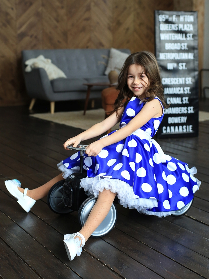 Платье для девочки нарядное БУШОН ST20, стиляги цвет василек, белый пояс, принт белый горох 