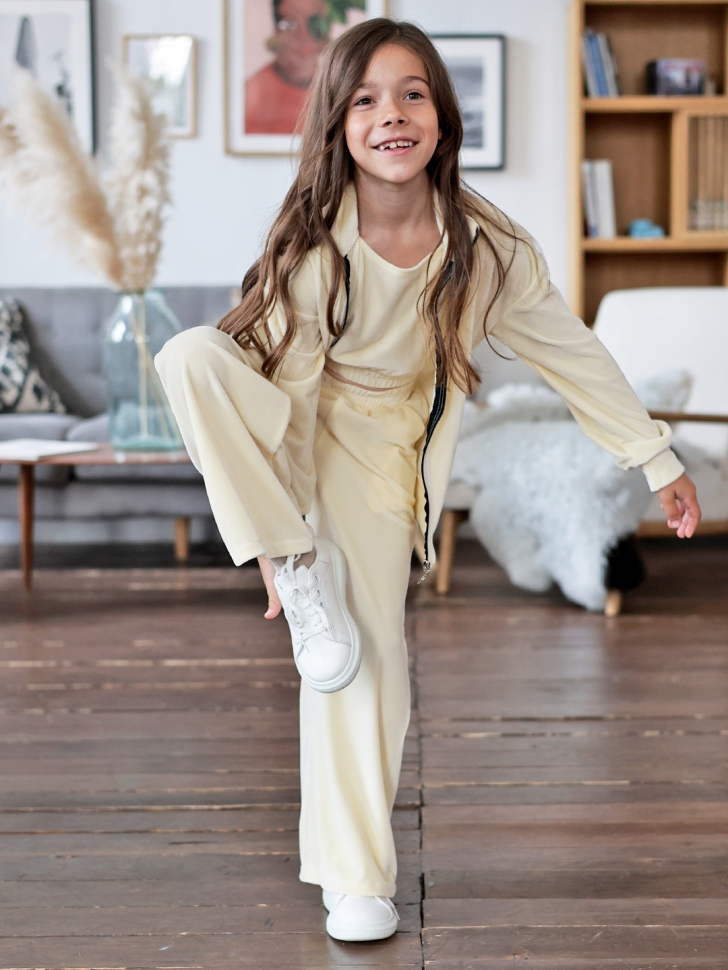 Костюм для девочки из велюра БУШОН SP223, цвет желтый