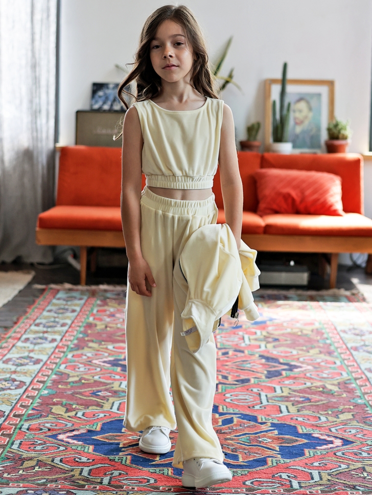 Костюм для девочки из велюра БУШОН SP223, цвет желтый