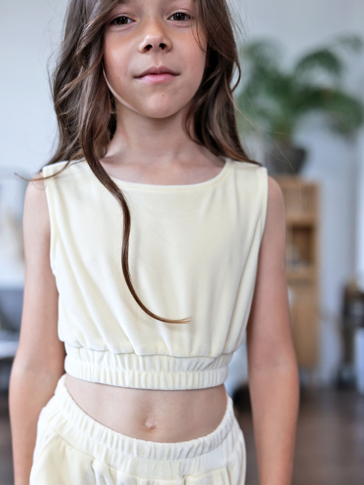 Костюм для девочки из велюра БУШОН SP223, цвет желтый