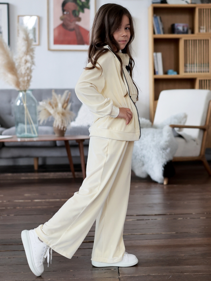 Костюм для девочки из велюра БУШОН SP223, цвет желтый