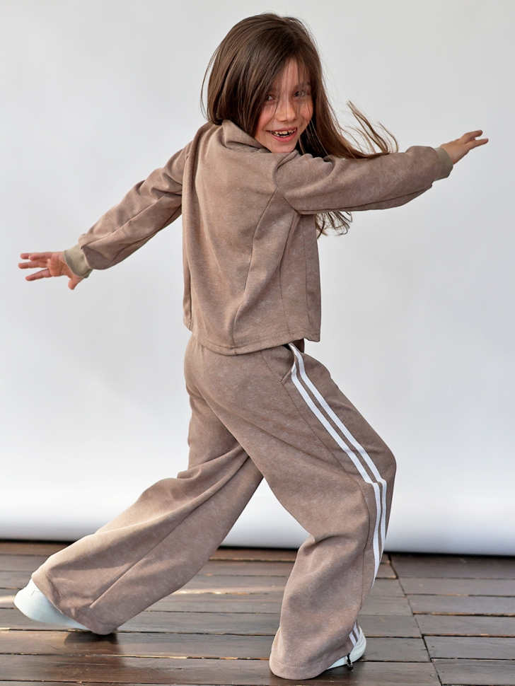 Спортивный костюм для девочки БУШОН SP221, цвет коричневый 