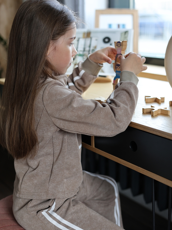 Спортивный костюм для девочки БУШОН SP221, цвет коричневый 