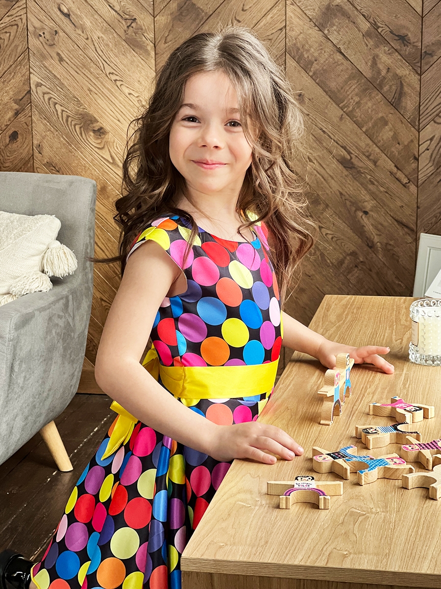 Платье для девочки нарядное БУШОН ST20, стиляги цвет мультиколор, желтый пояс, принт горох 