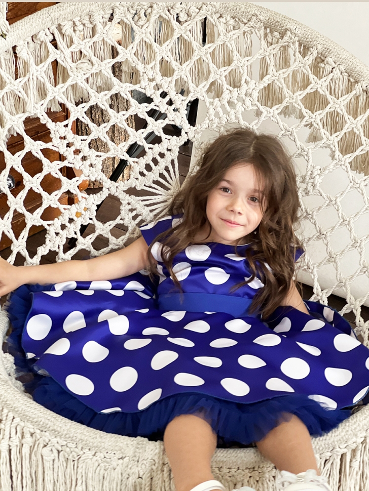 Платье для девочки нарядное БУШОН ST20, стиляги цвет синий, синий пояс, принт горох белый 