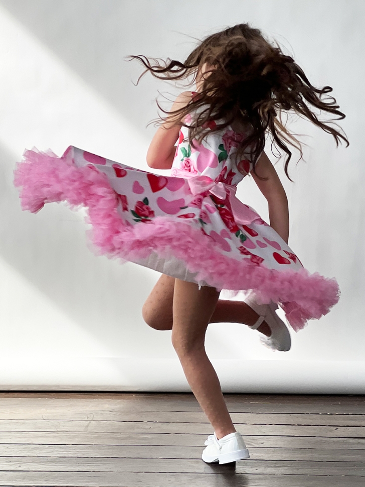 Платье для девочки нарядное БУШОН ST30, стиляги, цвет светло-розовый цветы 