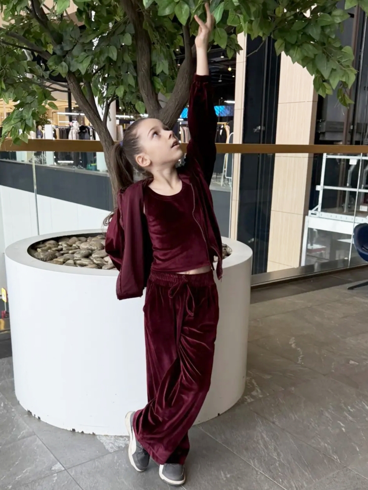 Костюм для девочки из велюра БУШОН SP223, цвет бордовый/капюшон 