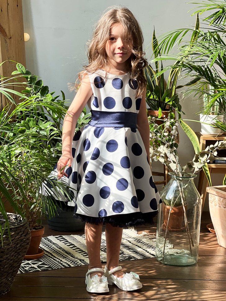 Платье для девочки нарядное БУШОН ST20, стиляги цвет белый, синий пояс, принт горох синий 